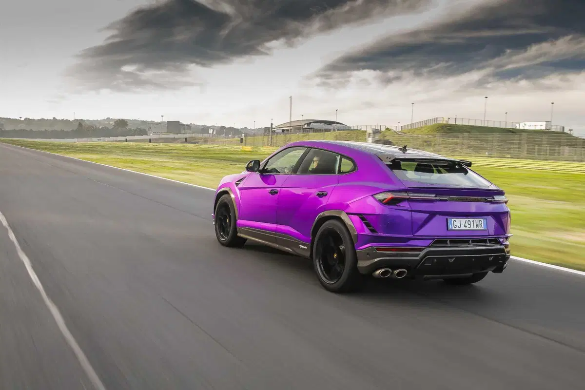Lamborghini e i Super SUV: mezzo secolo dalla Cheetah fino alla Urus SE più potente di sempre (35)