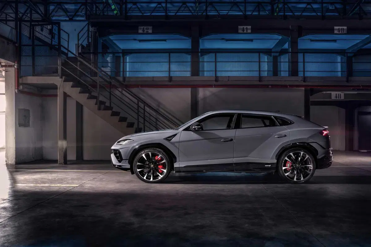 Lamborghini e i Super SUV: mezzo secolo dalla Cheetah fino alla Urus SE più potente di sempre (43)