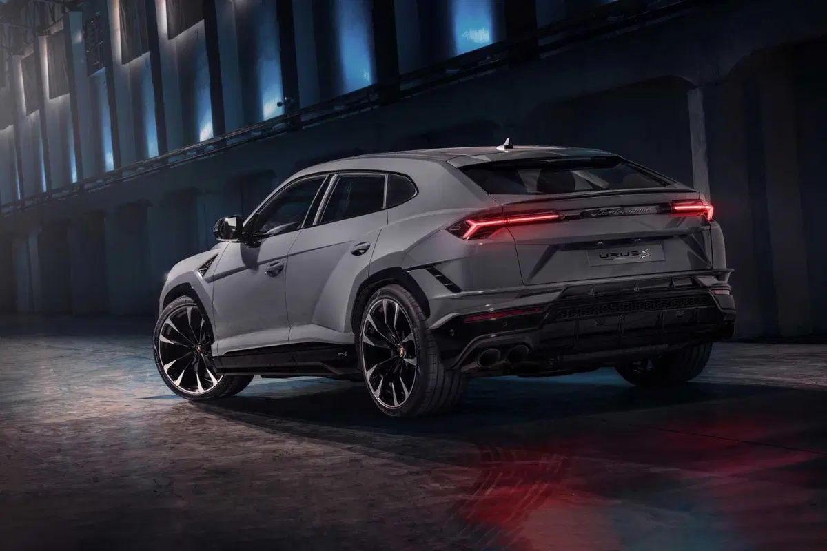Lamborghini e i Super SUV: mezzo secolo dalla Cheetah fino alla Urus SE più potente di sempre (49)