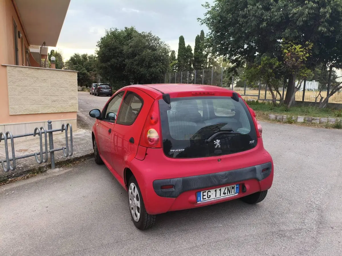 Peugeot 107 usata a Lecce (4)