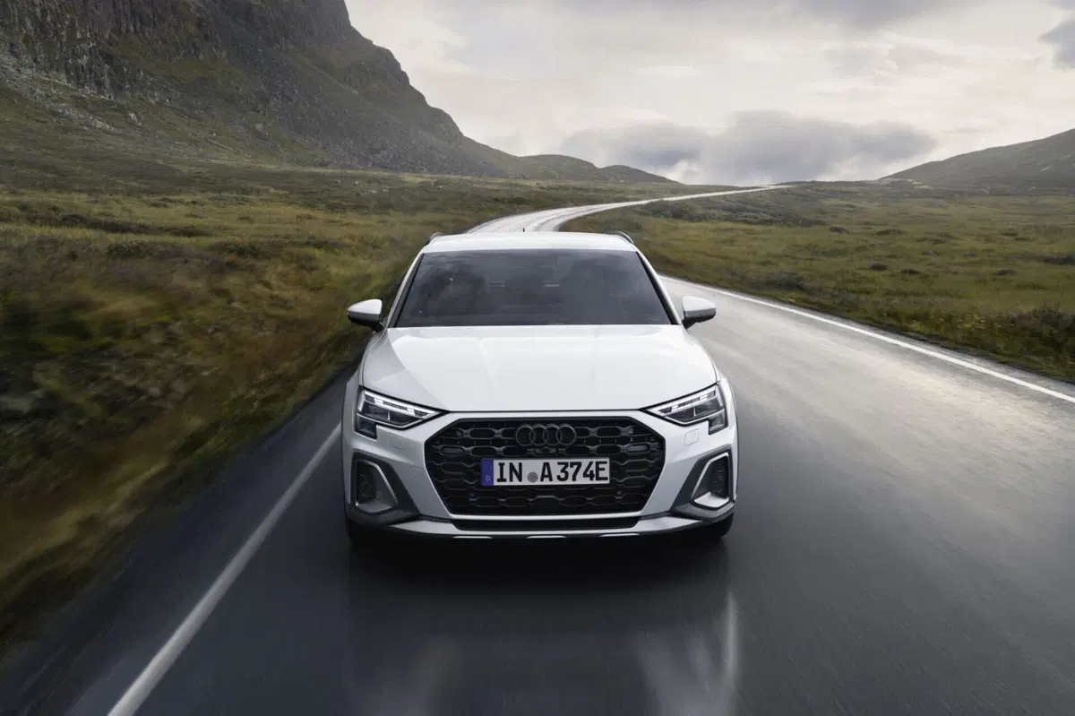Nuova Audi A3: l'evoluzione tecnologica e i nuovi standard della quarta generazione