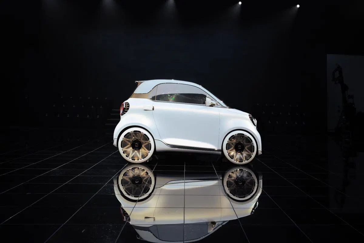 Smart #2, ecco la nuova erede della fortwo: svelati interni e nuova piattaforma ECA (5)