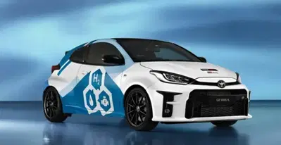 Toyota va all'attacco e scommette tutto sull'idrogeno: ecco il piano segreto per battere le auto elettriche in Europa