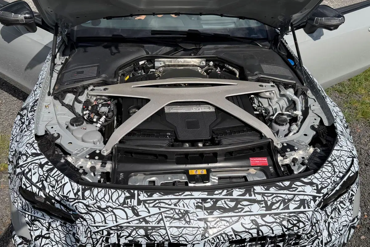 Mercedes-AMG CLE 63, il V8 è pronto a tornare (14)