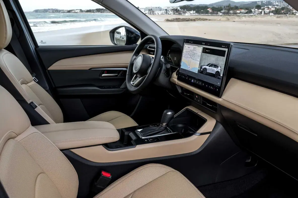 Mazda sfida tutti: il touchscreen è più sicuro dei tasti fisici, parola dell'ingegnere della CX-5 (5)