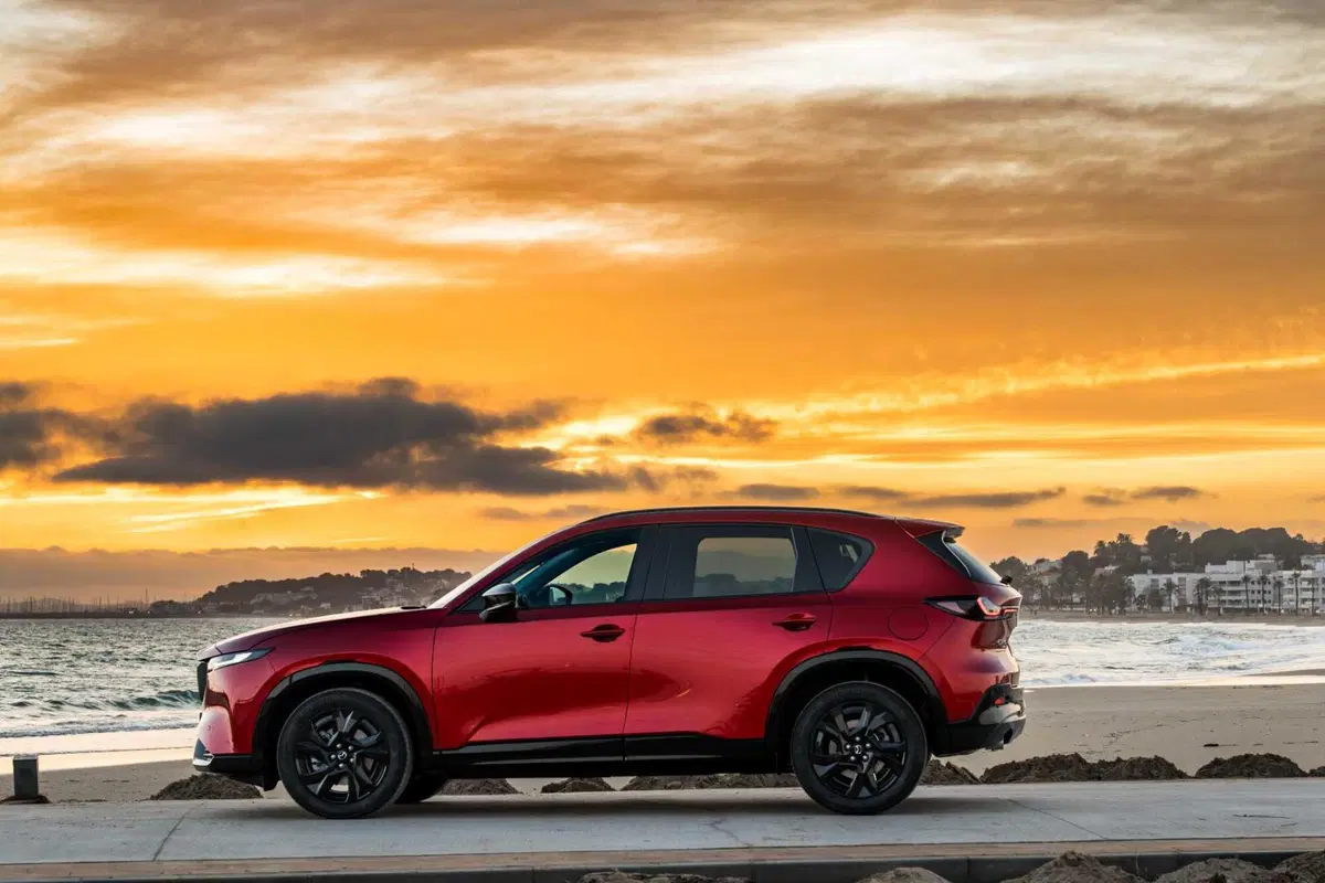 Mazda sfida tutti: il touchscreen è più sicuro dei tasti fisici, parola dell'ingegnere della CX-5 (8)