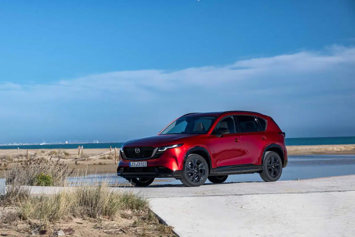 Mazda sfida tutti: il touchscreen è più sicuro dei tasti fisici, parola dell'ingegnere della CX-5 (10)