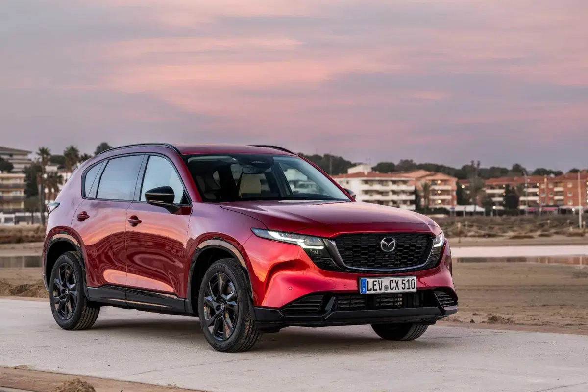 Mazda sfida tutti: il touchscreen è più sicuro dei tasti fisici, parola dell'ingegnere della CX-5 (13)