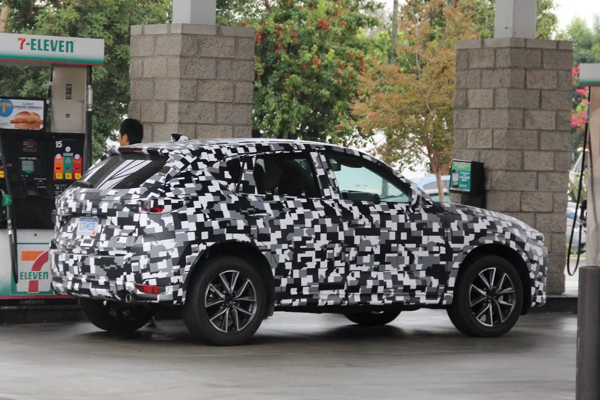 Nuovo Mazda CX-5 2018: ecco come sarà (6)