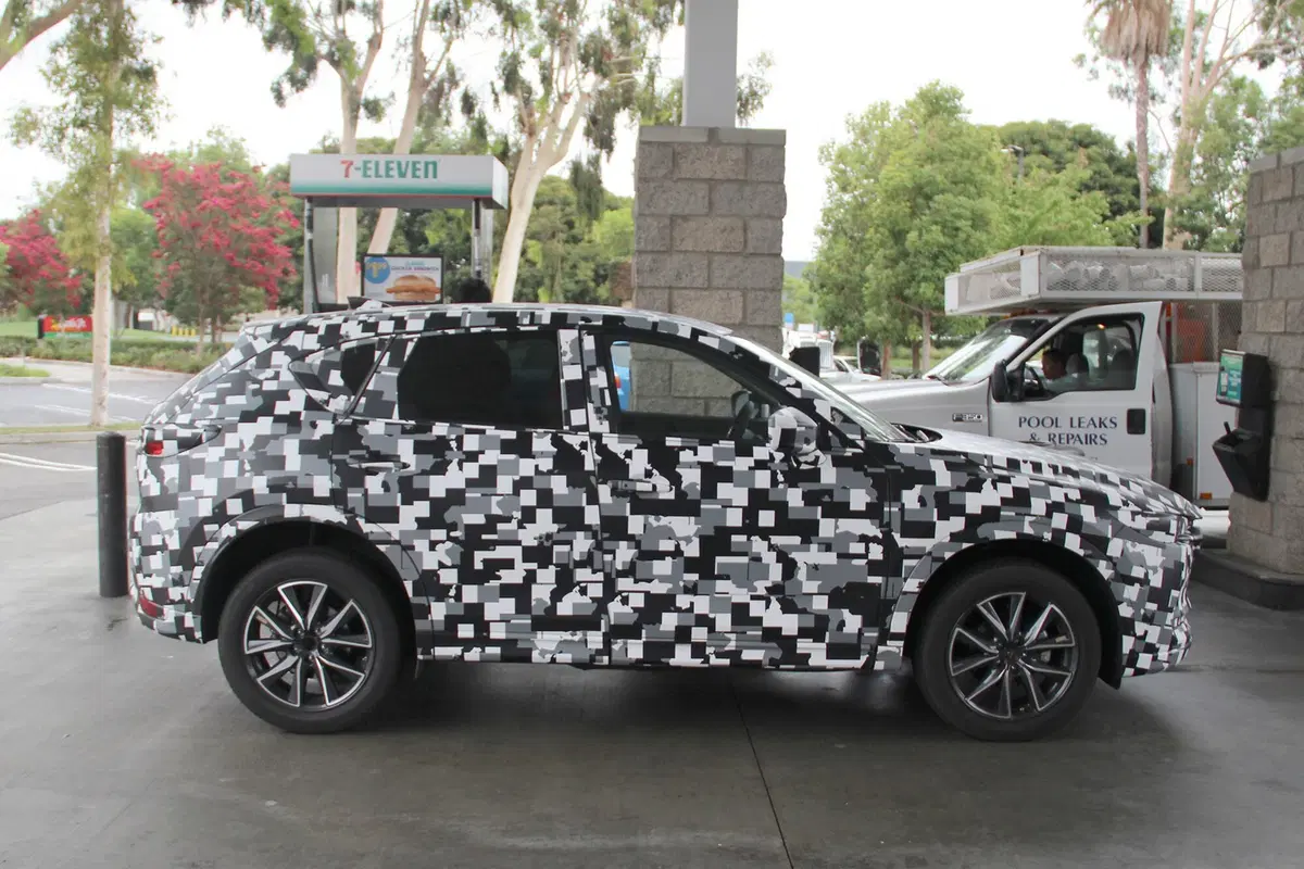 Nuovo Mazda CX-5 2018: ecco come sarà (7)