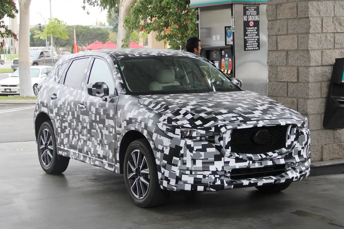 Nuovo Mazda CX-5 2018: ecco come sarà (9)