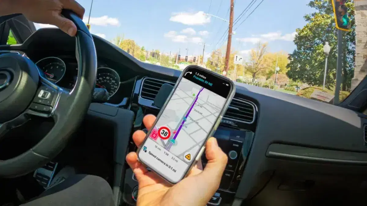 Pedoni investiti in aumento: perch&eacute; dare la colpa agli smartphone &egrave; un errore