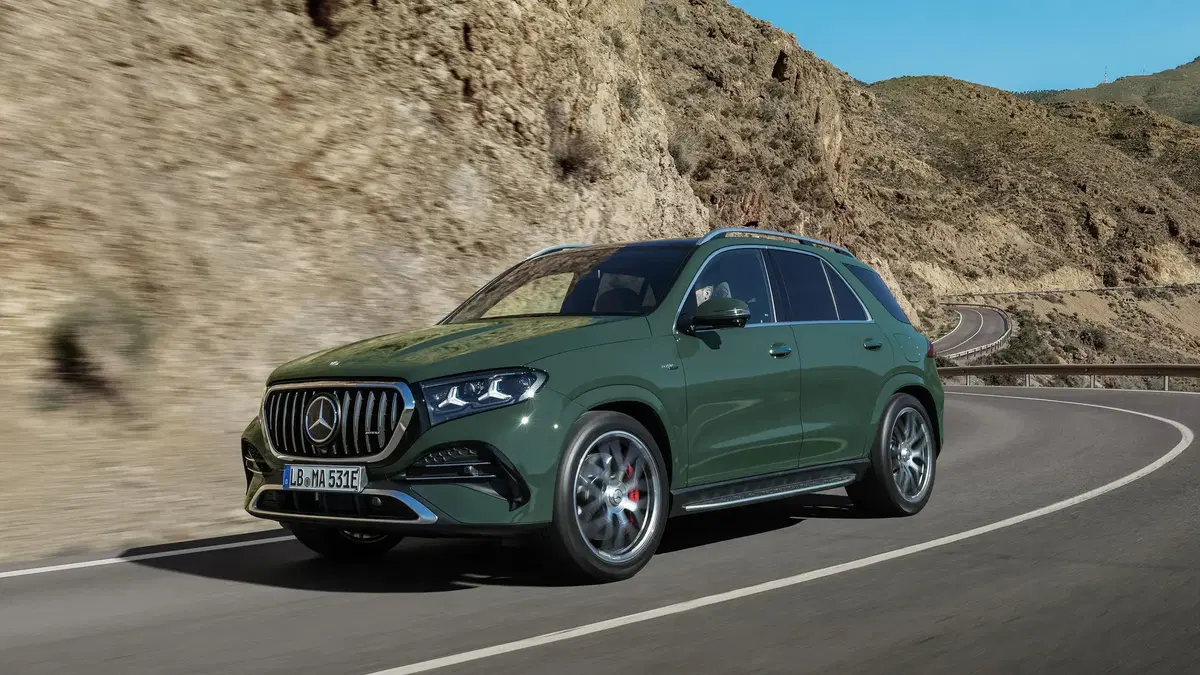 Auto pi&ugrave; grandi, tasse pi&ugrave; alte: la proposta europea per limitare la diffusione dei maxi SUV