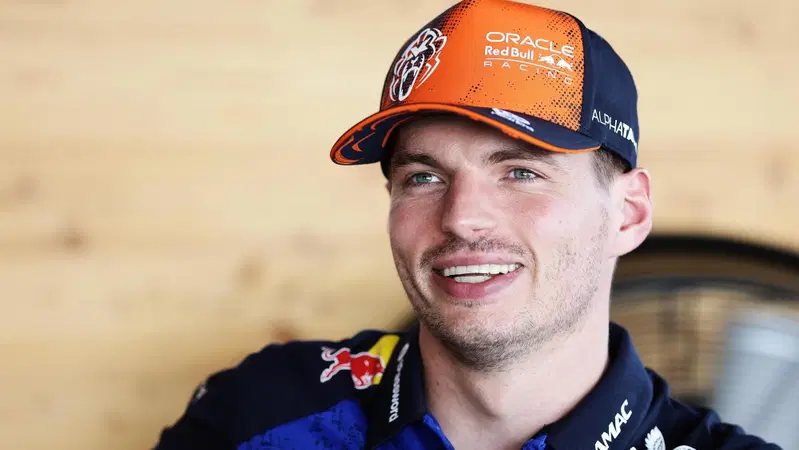 "Non era cos&igrave; il vero motorsport". Verstappen attacca il regolamento 2026 e lancia la sfida a Spa: "Pronto per un'altra 24 Ore"