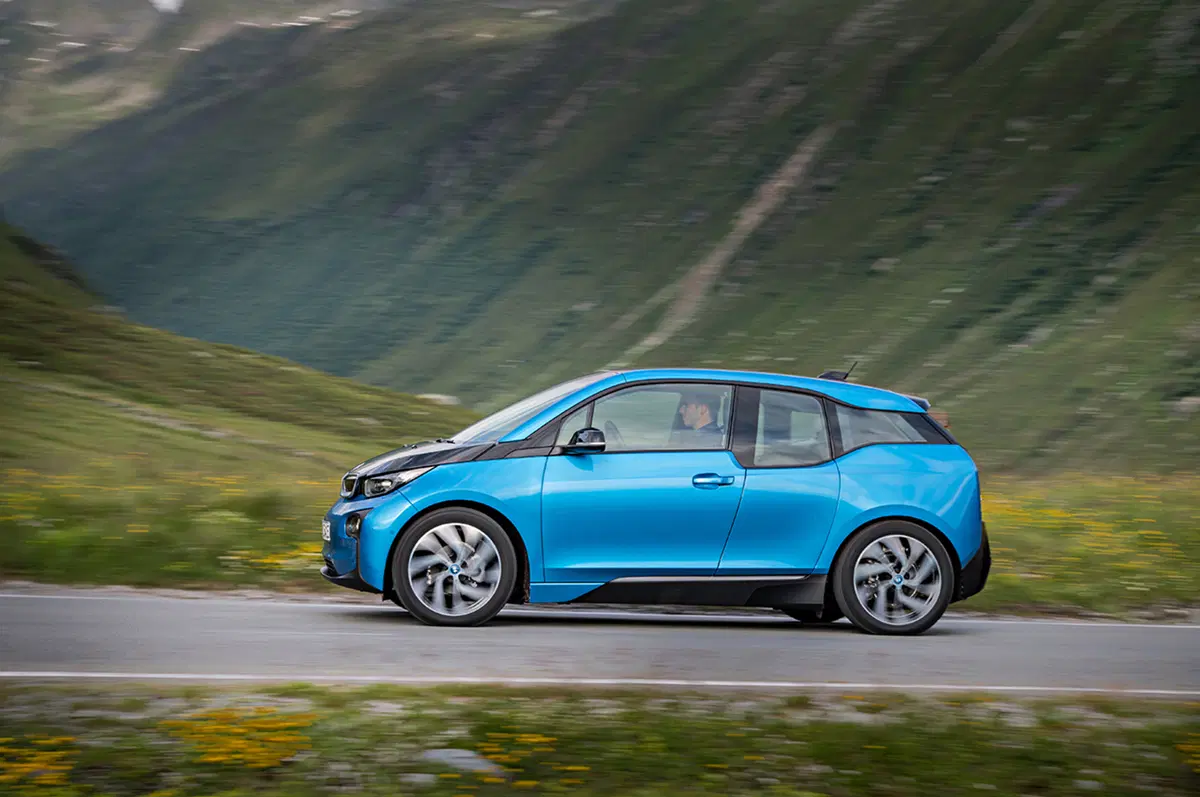 BMW i3 94 Ah [Video primo test]