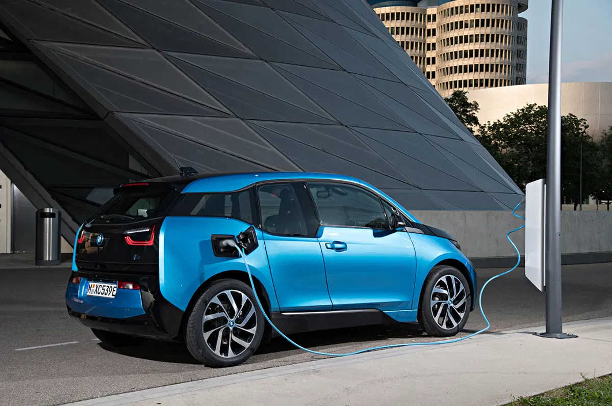 BMW i3 94 Ah [Video primo test] (11)