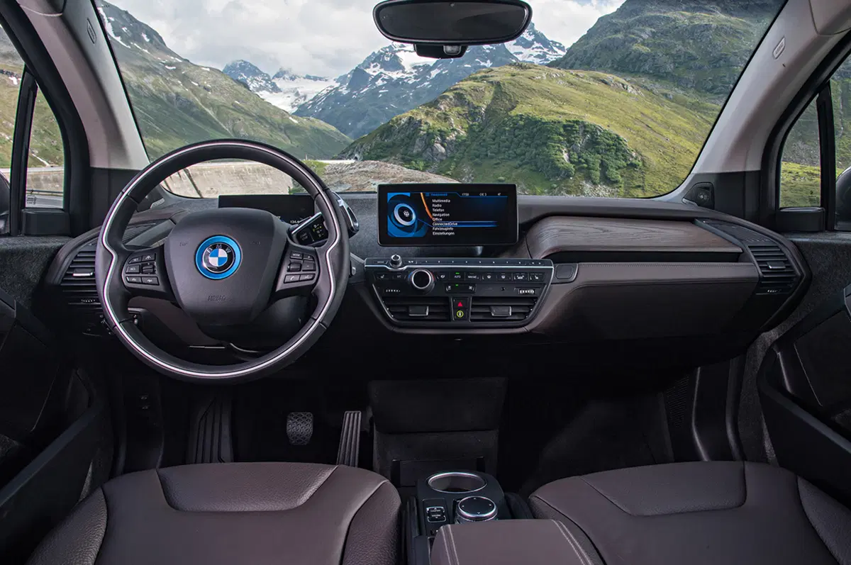 BMW i3 94 Ah [Video primo test]