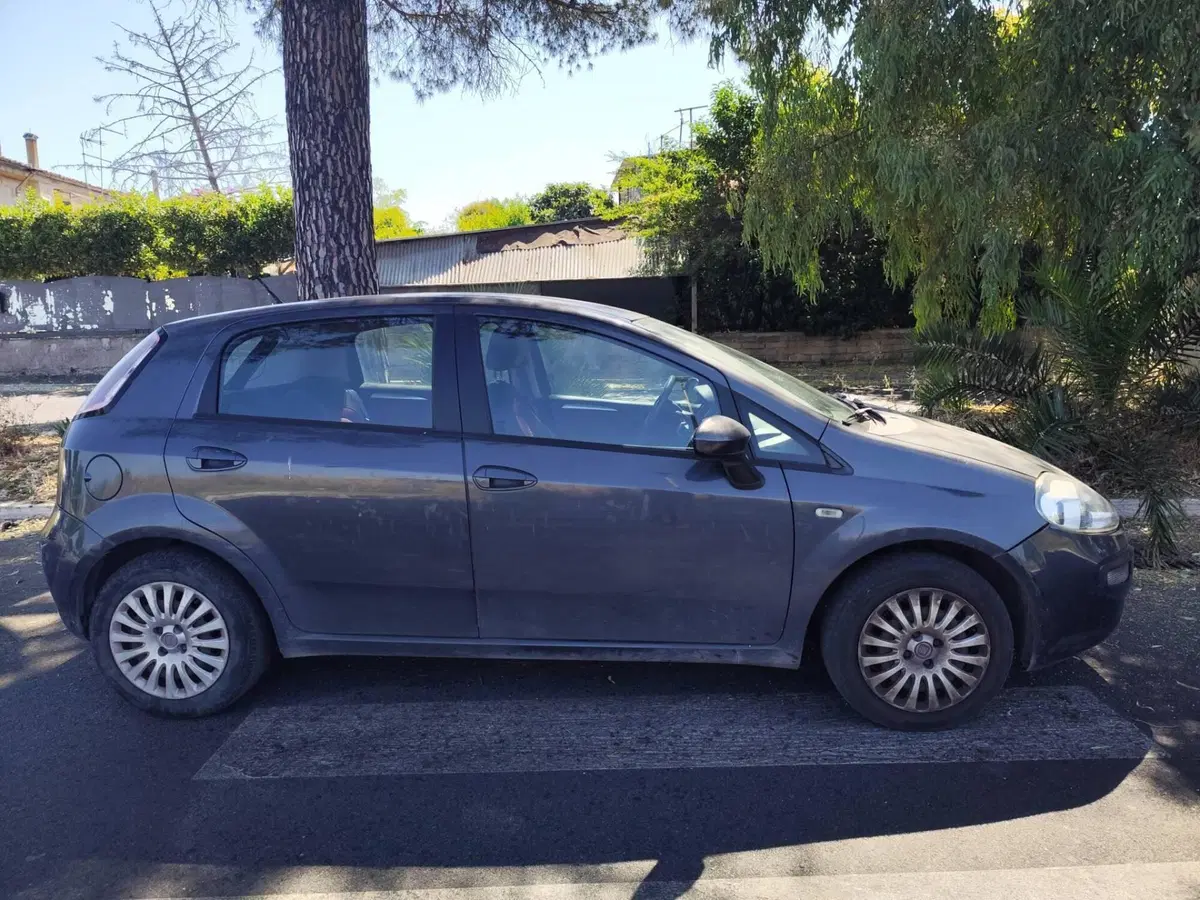 Fiat Punto Evo usata a Roma (4)