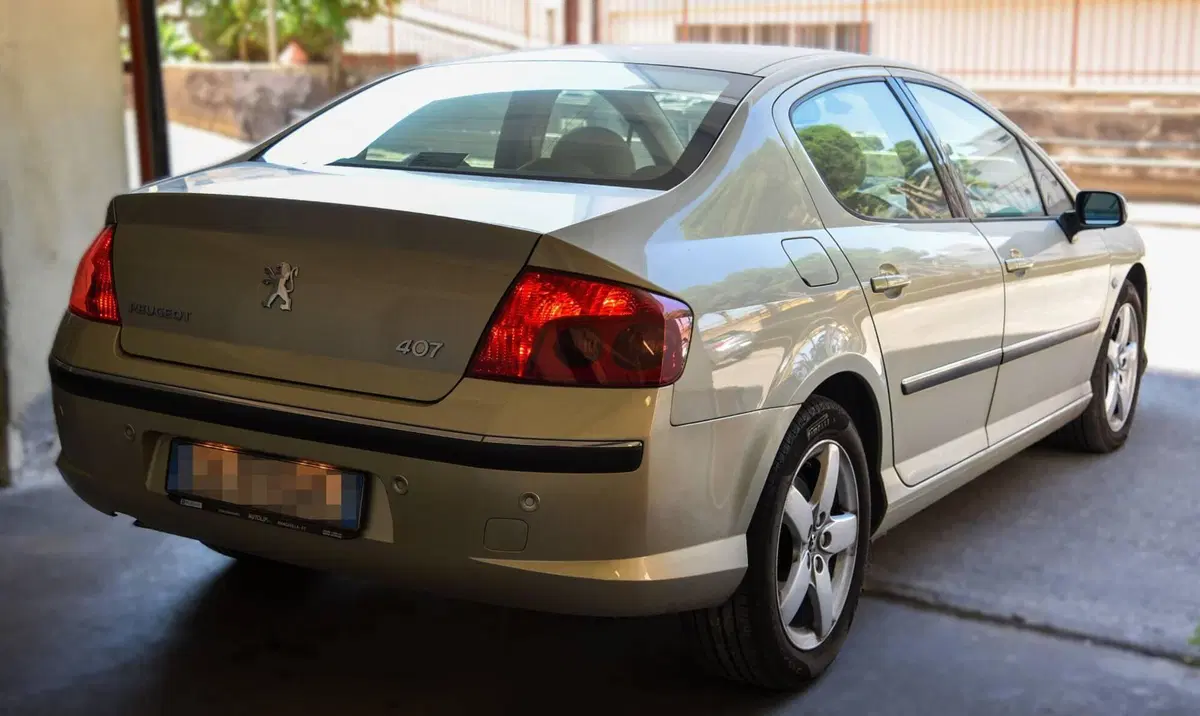 Peugeot 407 usata a Catania (13)