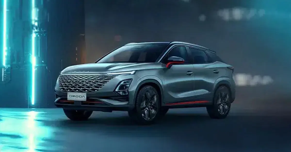 Il paradosso delle auto cinesi: tutti le esaltano ma in Cina le vendite calano. Che cosa succede?