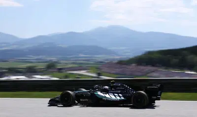 F1, Caldo torrido e motori al limite a Spielberg: Norris svela il segreto dell'ala "Macarena" e la Ferrari spaventa con i nuovi cavalli. Antonelli in testa