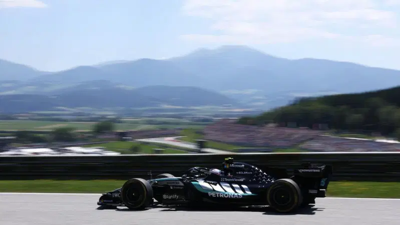 F1, Caldo torrido e motori al limite a Spielberg: Norris svela il segreto dell'ala "Macarena" e la Ferrari spaventa con i nuovi cavalli. Antonelli in testa