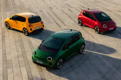 Ordini di auto elettriche in volata del 50%: Renault travolta da una domanda che non riesce a soddisfare
