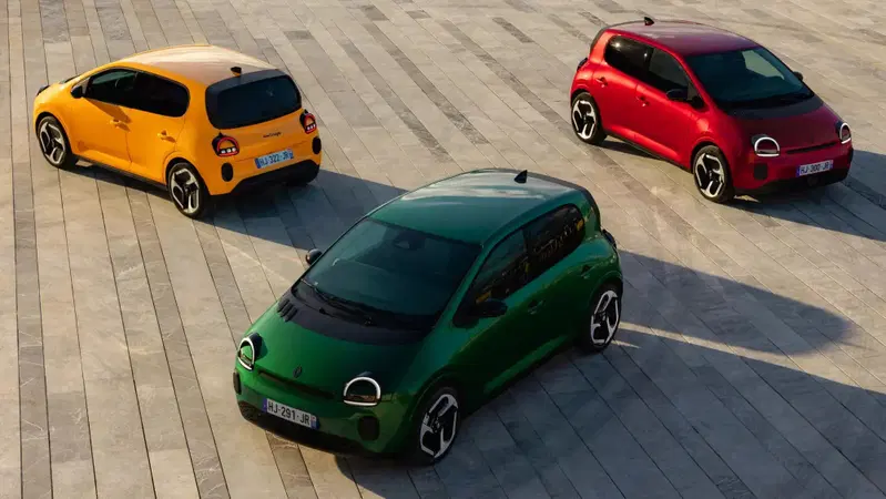 Ordini di auto elettriche in volata del 50%: Renault travolta da una domanda che non riesce a soddisfare