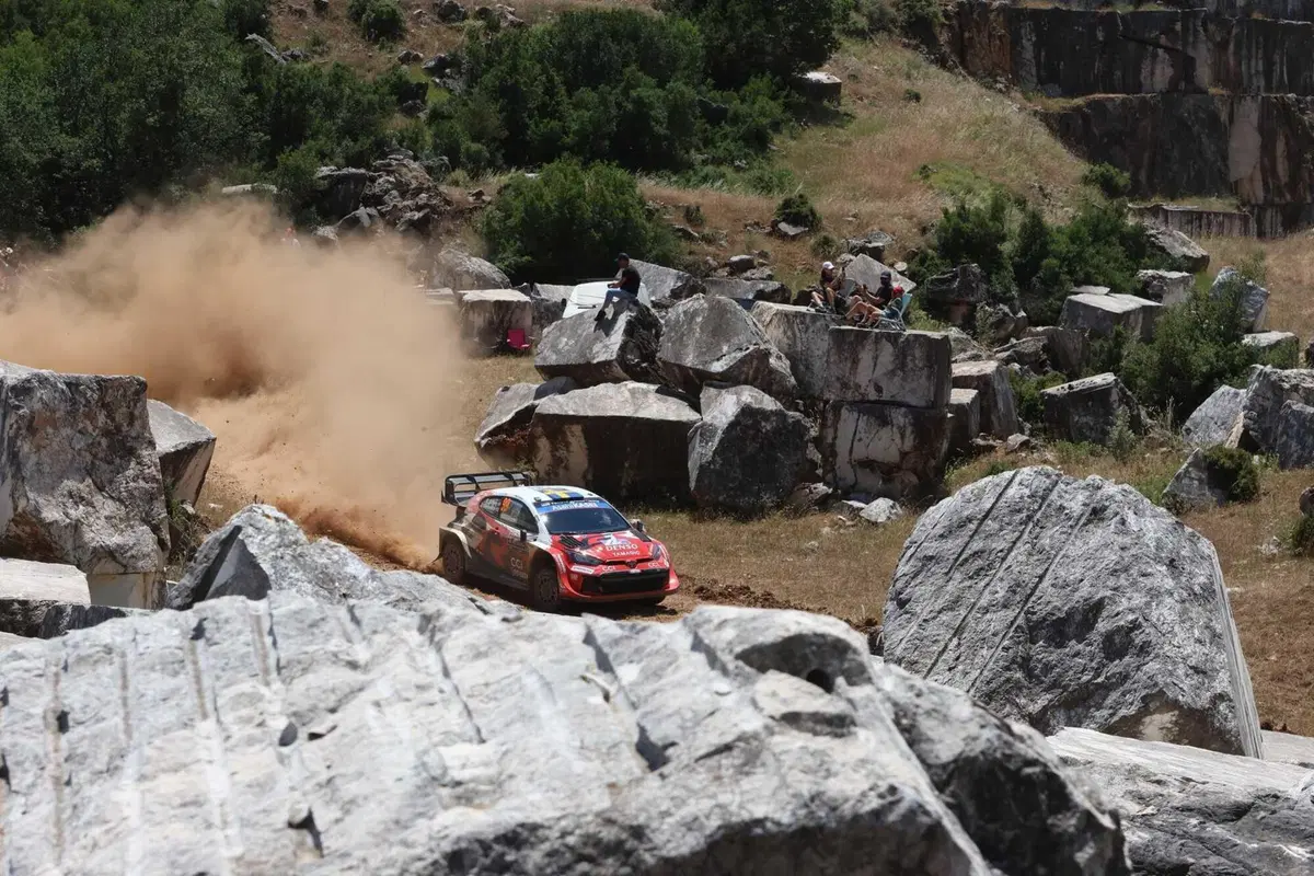 WRC26 #08 Acropolis Grecia D3. Neuville e Ogier, fuggiasco e  cacciatore [VIDEO] (27)