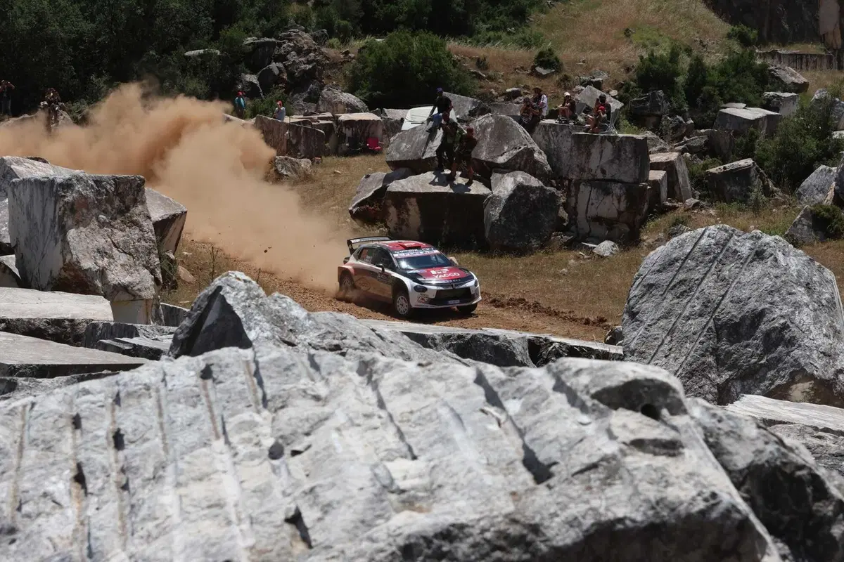 WRC26 #08 Acropolis Grecia D3. Neuville e Ogier, fuggiasco e  cacciatore [VIDEO] (29)