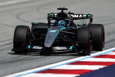 F1. "Non ho dimenticato come si guida": Russell si prende la pole nel caos d'Austria e risponde ad Antonelli