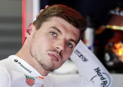F1, Verstappen a muro in qualifica in Austria: Macchina incontrollabile, ma la singola bandiera gialla è una follia