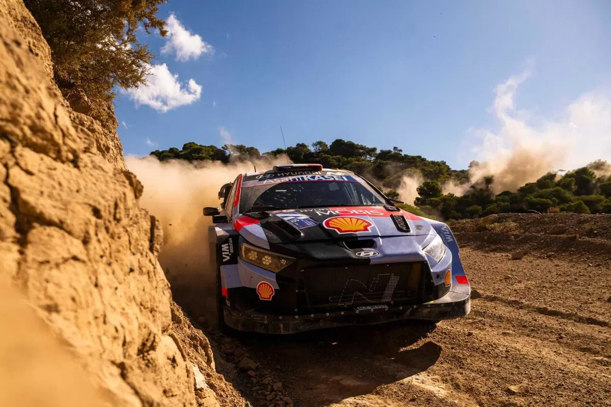 WRC26 #08 Acropolis Grecia. E finalmente è di nuovo Ogier (con un piccolo aiuto degli Dei dell’Olimpo) [VIDEO] (7)