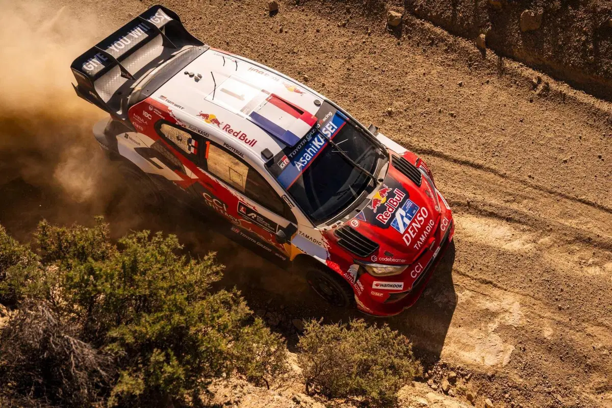 WRC26 #08 Acropolis Grecia. E finalmente è di nuovo Ogier (con un piccolo aiuto degli Dei dell’Olimpo) [VIDEO] (8)