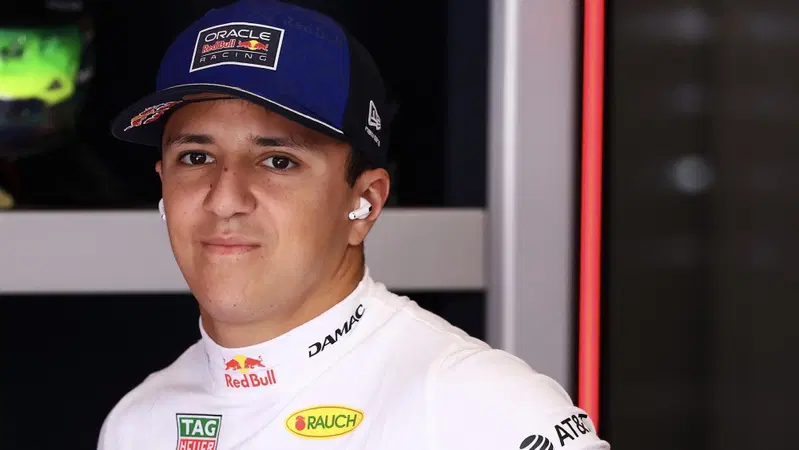 F1, "Voliamo, oggi eravamo i secondi pi&ugrave; veloci": Hadjar esalta i nuovi aggiornamenti di casa Red Bull