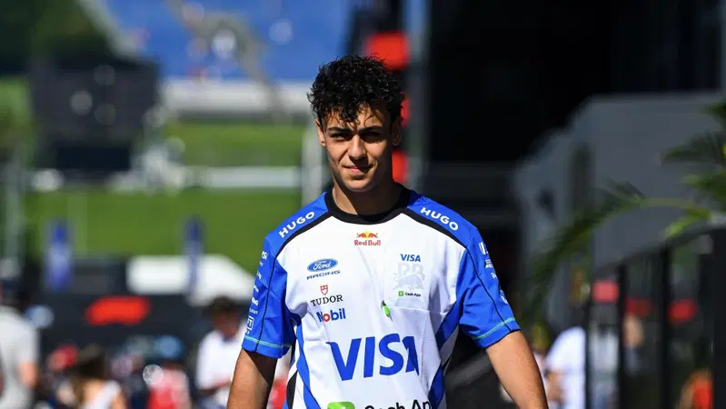 F1, Lindblad mastica amaro dopo l'Austria: "Ero davanti, poi il team ha Lawson richiamato prima ai box"