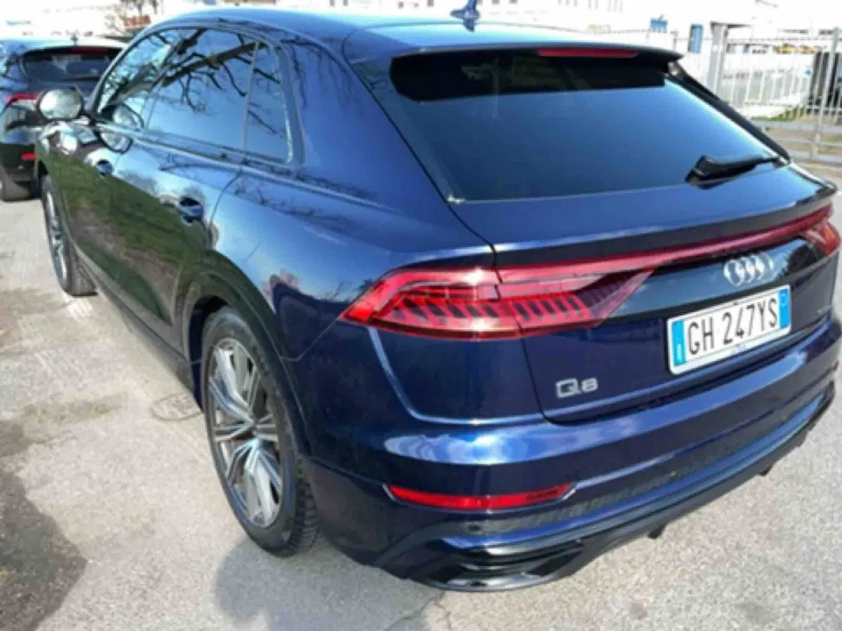 Audi Q8 usata a Roma (2)