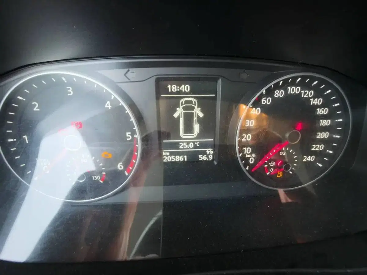 Volkswagen Multivan usata a Verona (14)