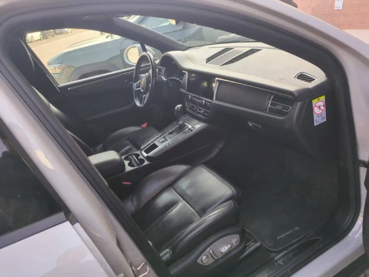 Porsche Macan usata a Roma (8)