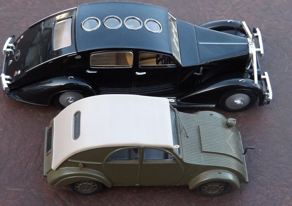 Modellini...di modelli che han fatto da modello: Voisin C25 Aerodyne e Citroen 2CV Prototipo