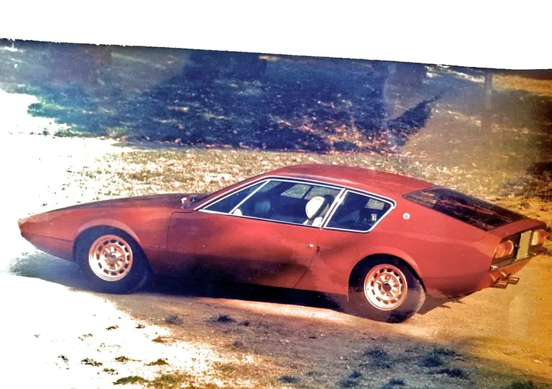 Questo coup&egrave; su Lancia Fulvia HF va paragonato all'erede della Fulvia, la Beta coup&egrave;, sua coeva. Nulla da aggiungere.