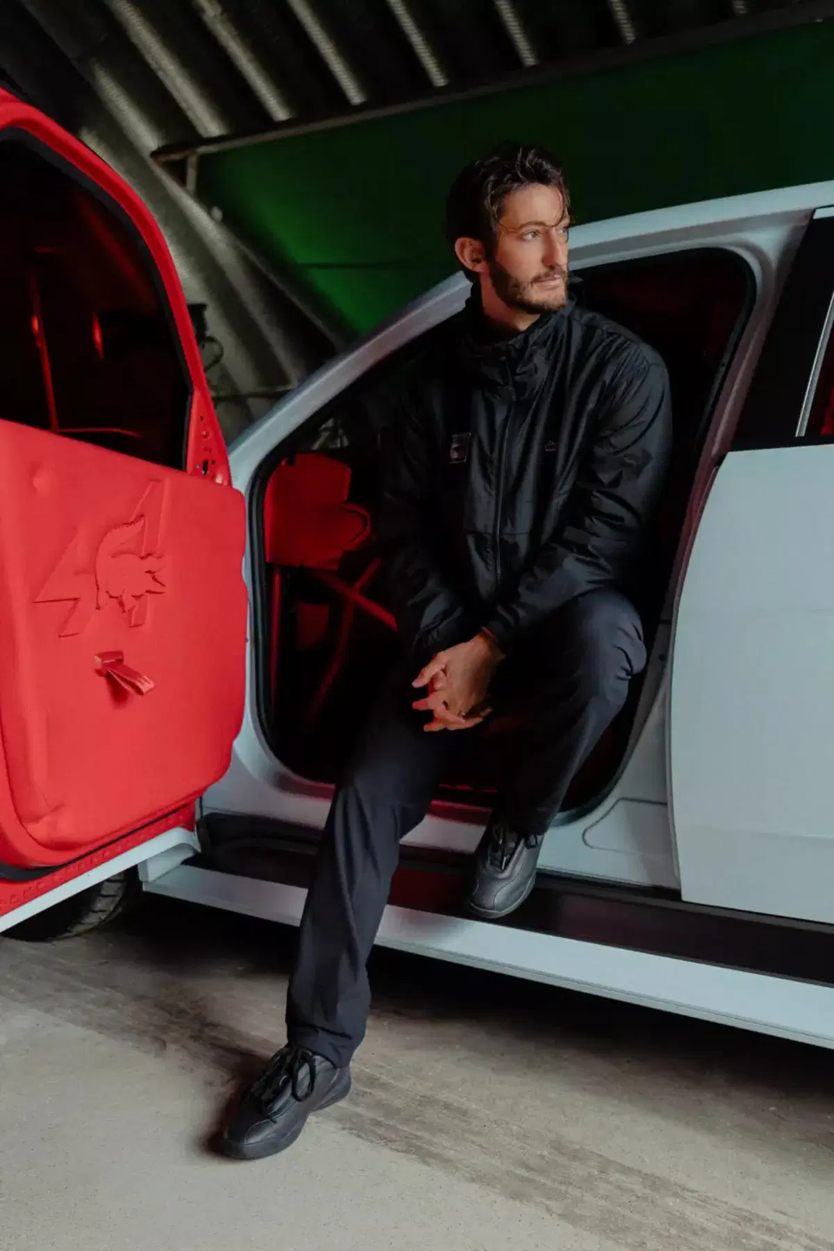 Alpine e Lacoste scendono in pista: nasce la A290 Rallye "Beware of the Crocodile", il bolide che unisce moda e corse (15)