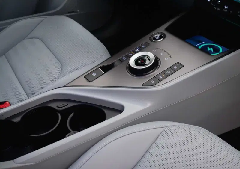 Kia Niro (2022-->>) (16)
