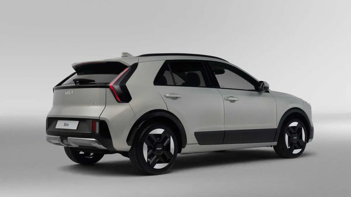 Kia Niro 1.6 gdi hev Evolution dct6 (2)
