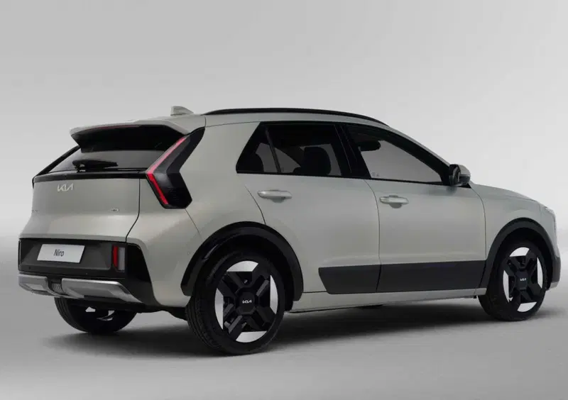Kia Niro (2022-->>) (2)