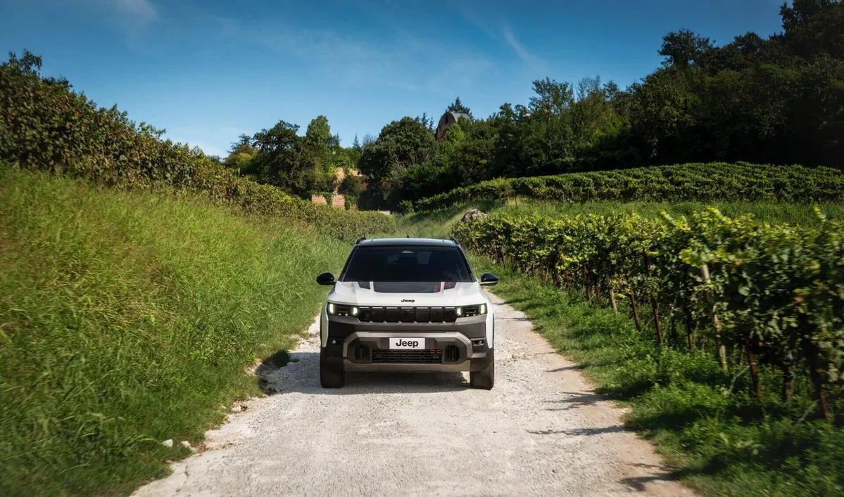 Jeep Avenger 2026: il restyling migliora davvero tutto? Prova completa tra design, interni, motori e (13)
