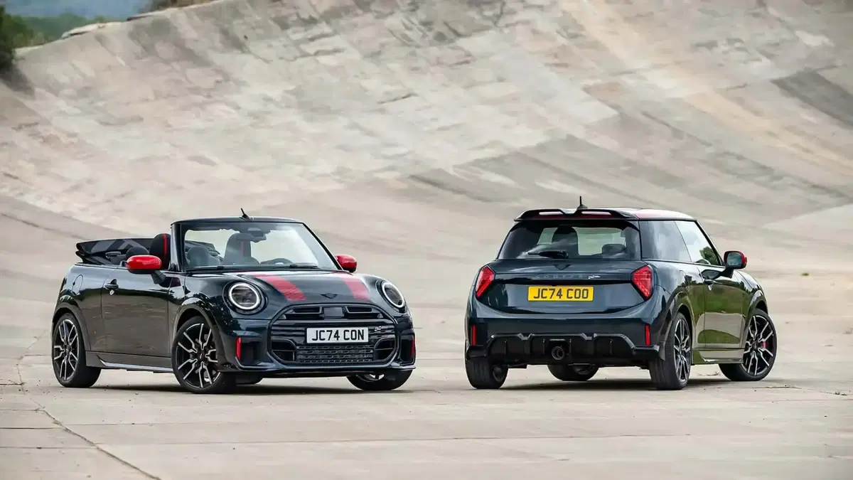 Mini John Cooper Works Cabrio, la prova: il go-kart feeling c'&egrave; ancora, ma non &egrave; pi&ugrave; quello di una volta