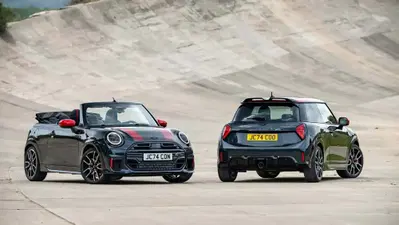 Mini John Cooper Works Cabrio, la prova: il go-kart feeling c'&egrave; ancora, ma non &egrave; pi&ugrave; quello di una volta