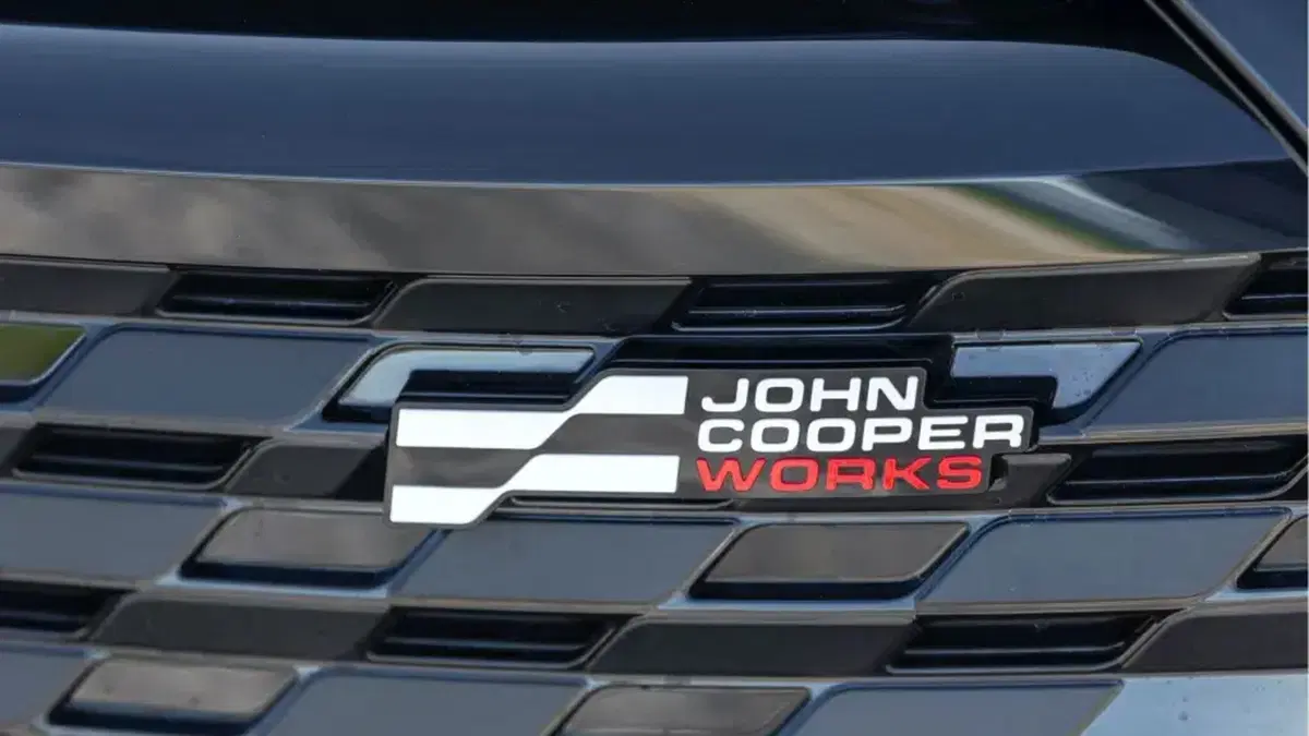 Mini John Cooper Works Cabrio, la prova: il go-kart feeling c'è ancora, ma non è più quello di una volta (2)