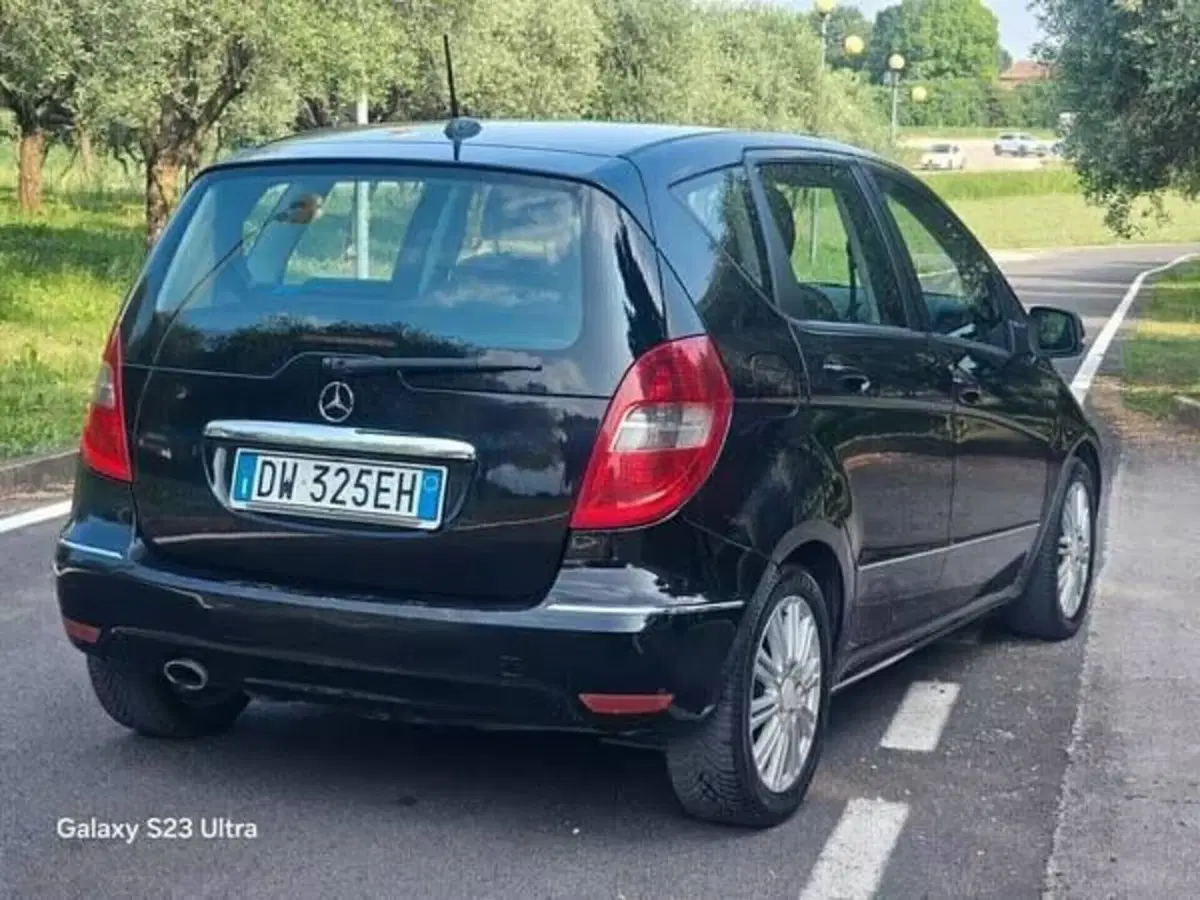 Mercedes-Benz Classe A usata a Milano (7)